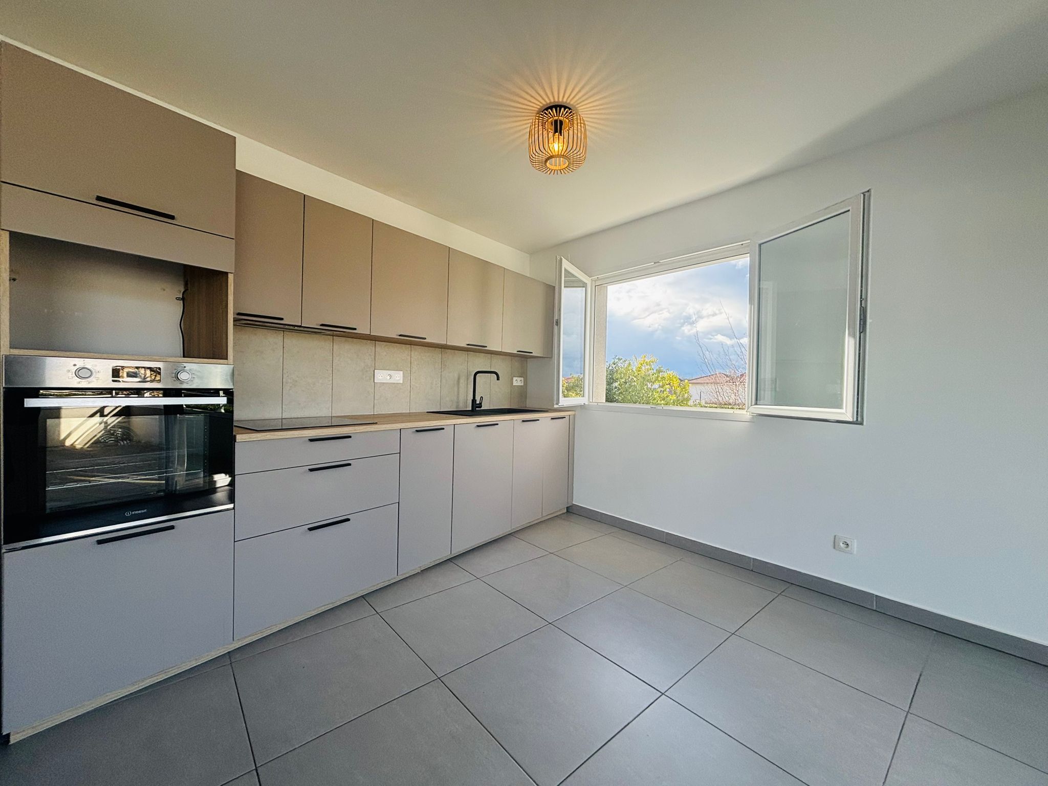 Appartement à vendre  - 3 pièce(s) - 63m2 - Douvaine (74140)