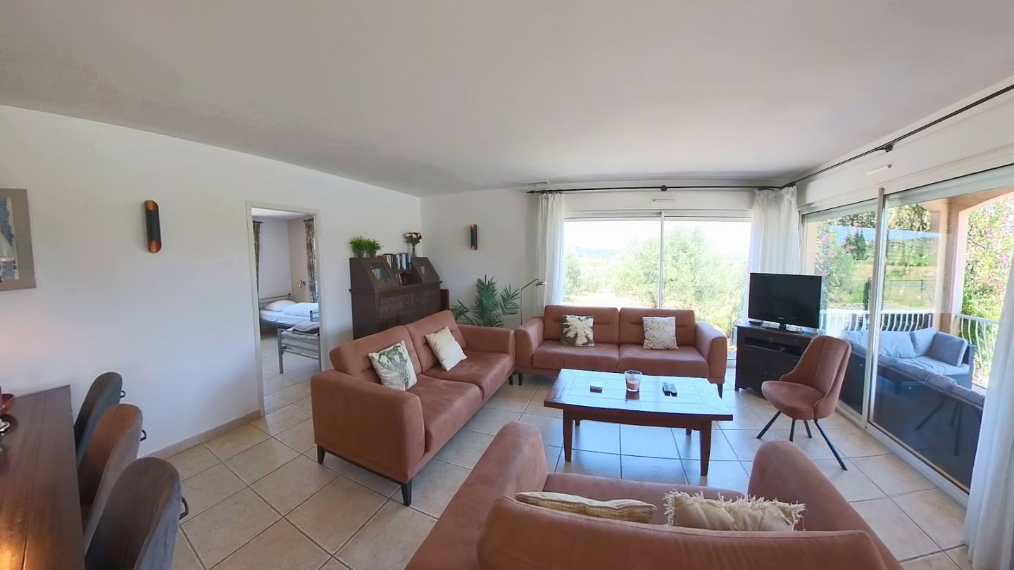 Propriété à vendre  - 8 pièce(s) - 142m2 - Aigne (34210)