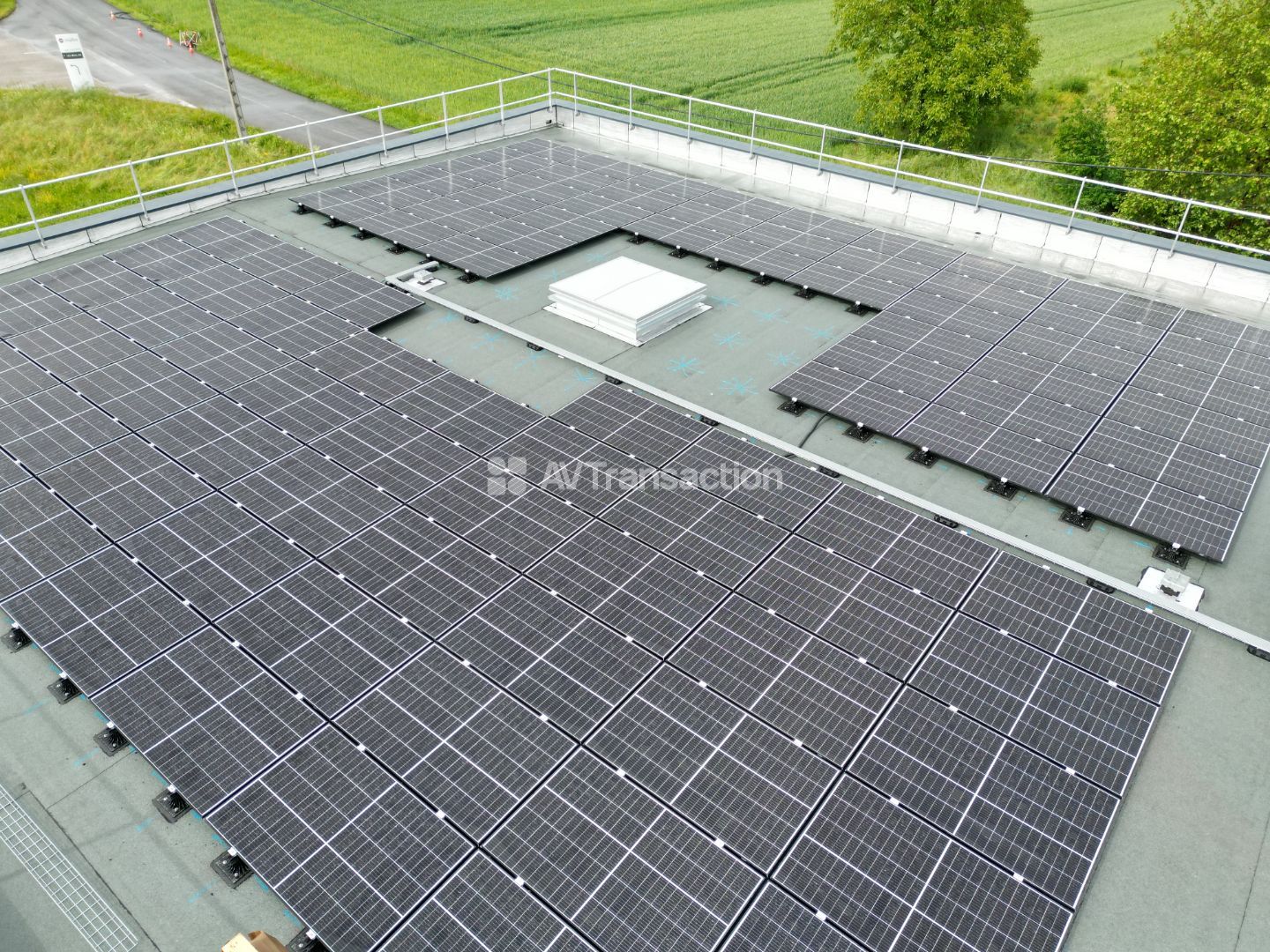 Bâtiment à vendre  - 1379m2 - Aoste (38490)