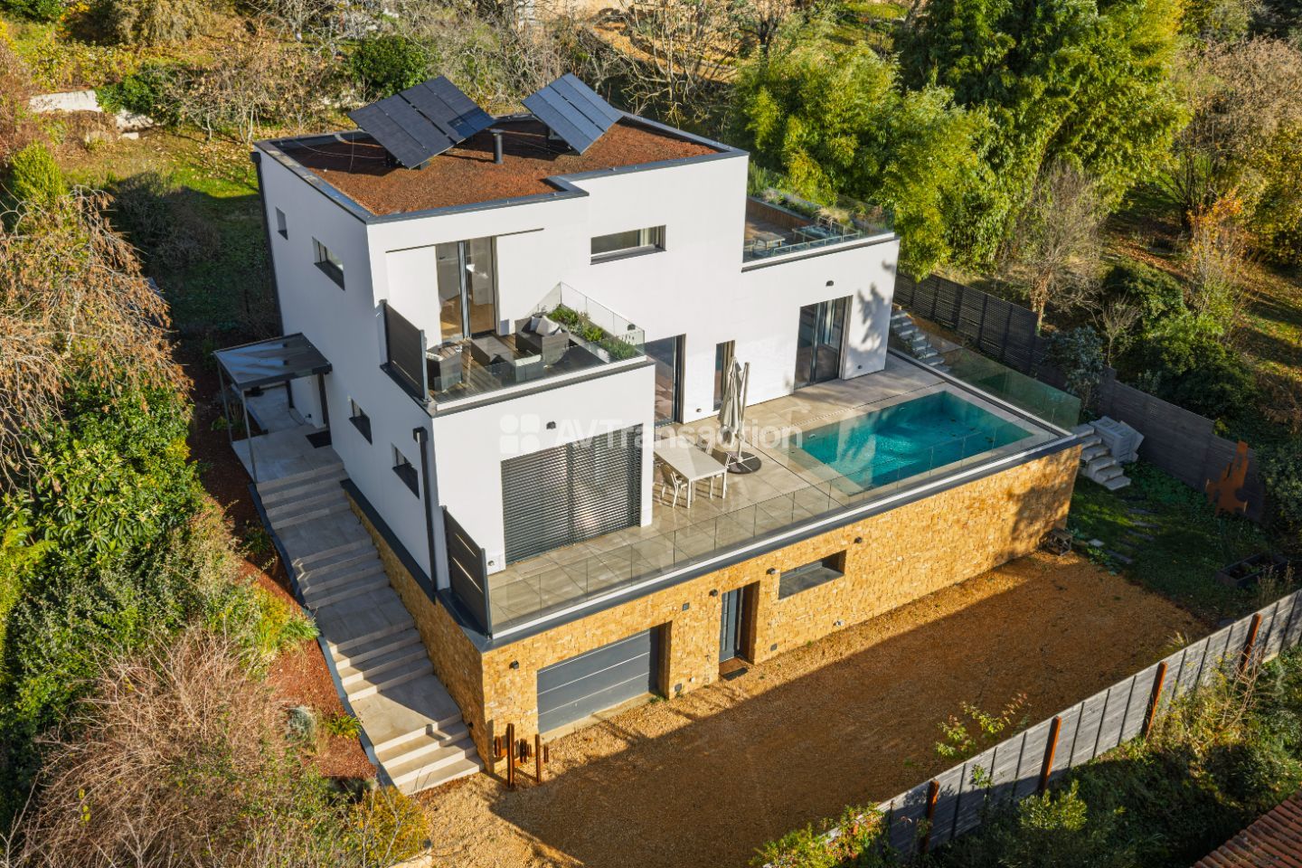 Saint Cyr au Mont d'Or Nid douillé de 204 m2 5 chambres 