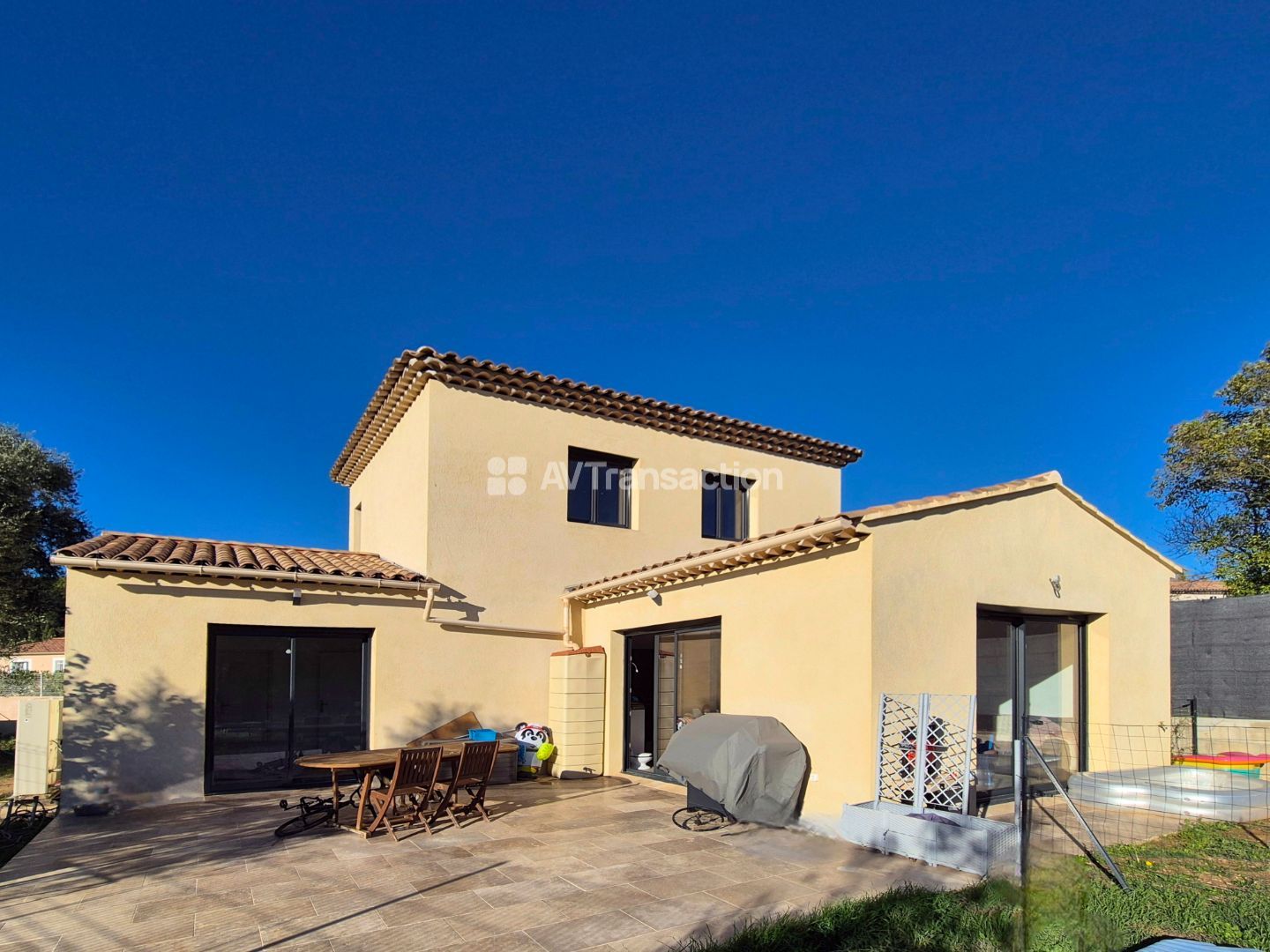 Maison à proximité du village