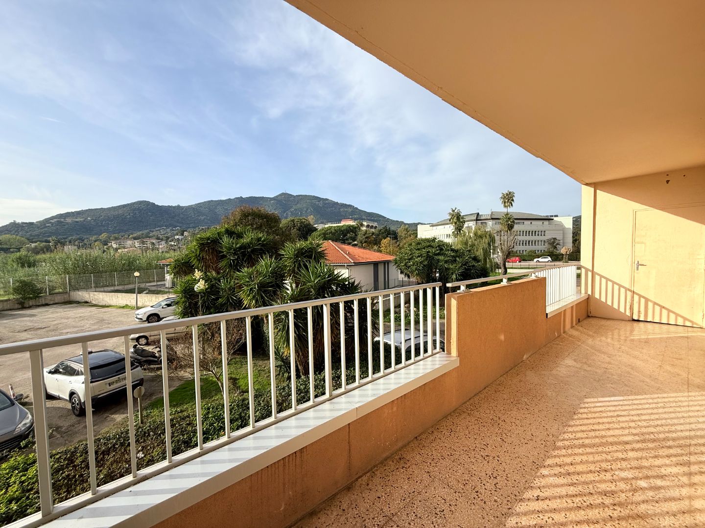 Appartement rénové à vendre  - 3 pièce(s) - 75m2 - Ajaccio (20000)