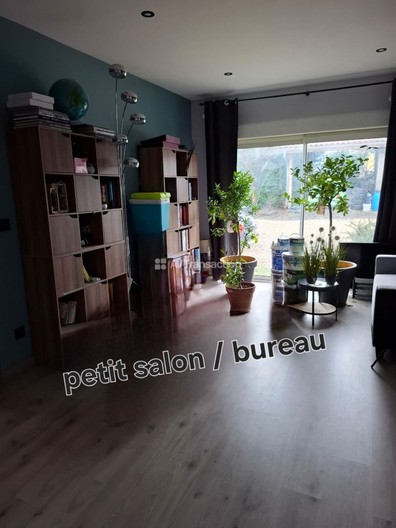 Maison à vendre  - 7 pièce(s) - 166m2 - Sérézin-de-la-tour (38300)