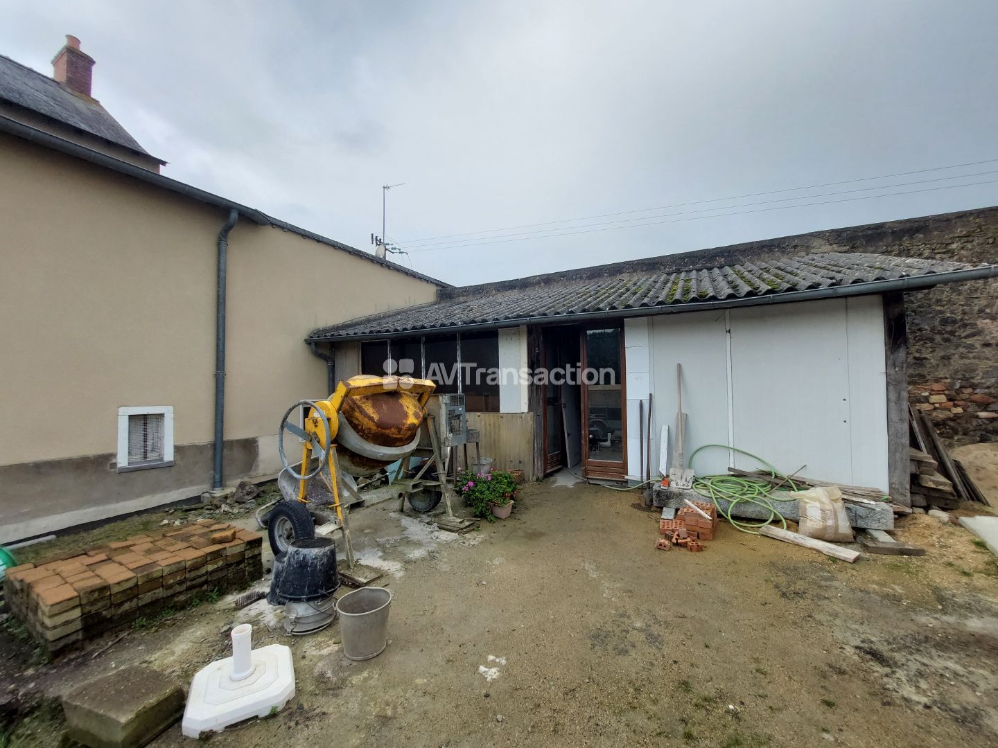 Maison de ville à vendre  - 7 pièce(s) - 139m2 - Louvigné (53210)