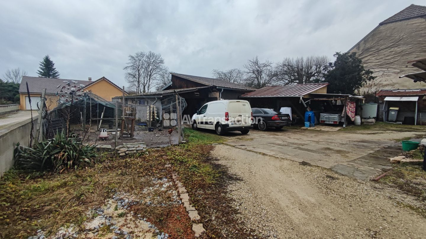 Maison à vendre  - 6 pièce(s) - 143m2 - Sauvigney Les Gray (70100)