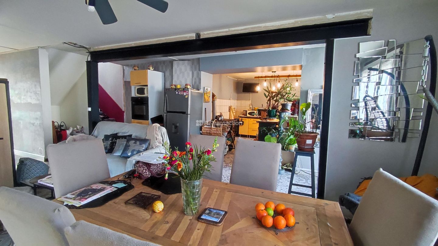 Maison à vendre  - 6 pièce(s) - 143m2 - Sauvigney Les Gray (70100)