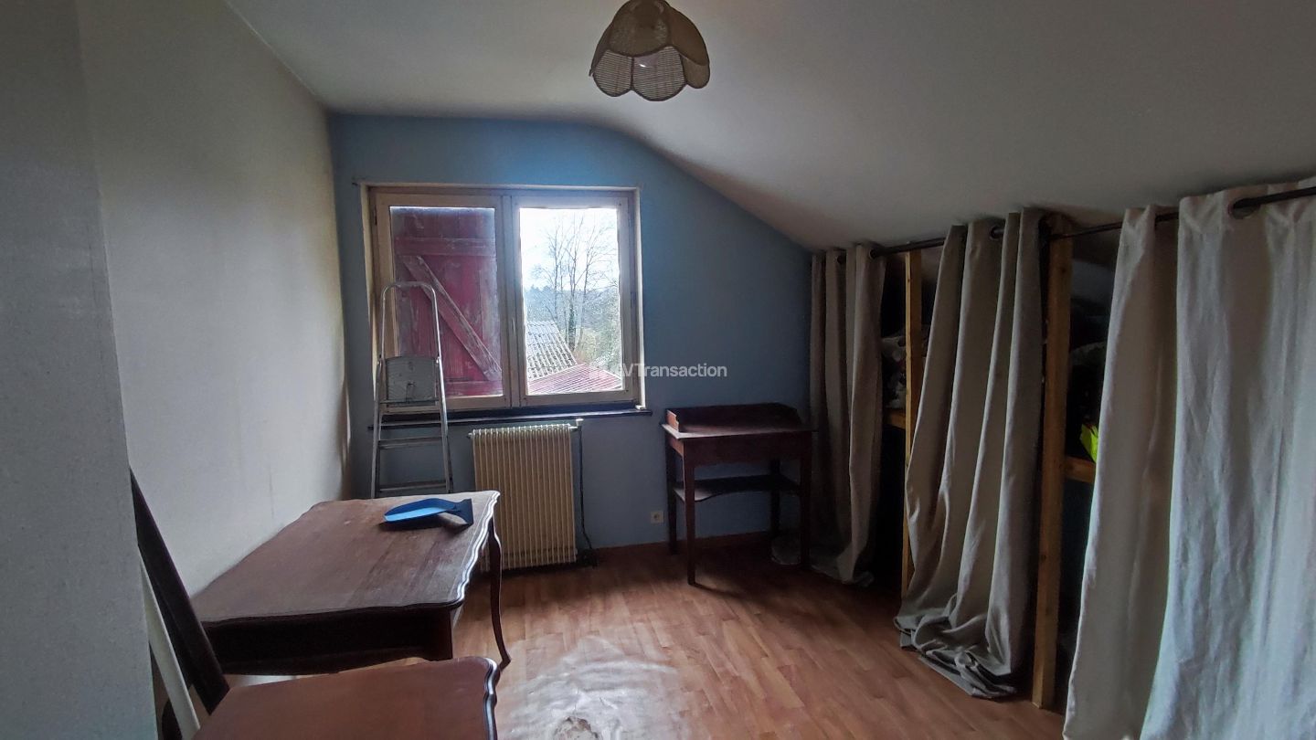 Maison à vendre  - 6 pièce(s) - 143m2 - Sauvigney Les Gray (70100)