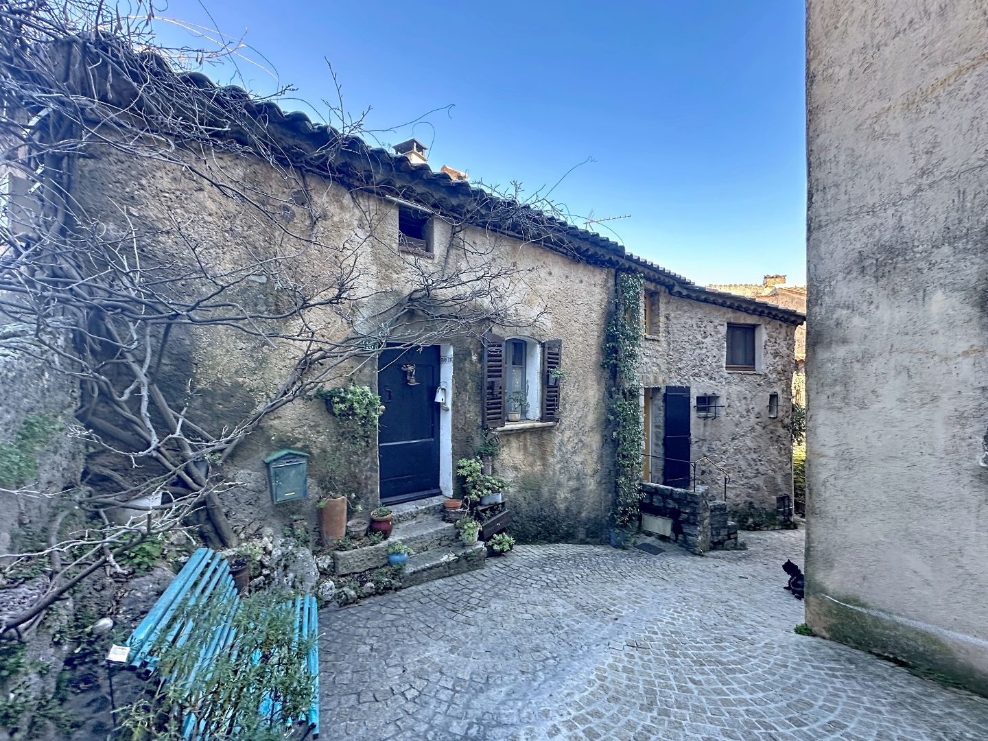 Petit bijoux au centre de Tourtour