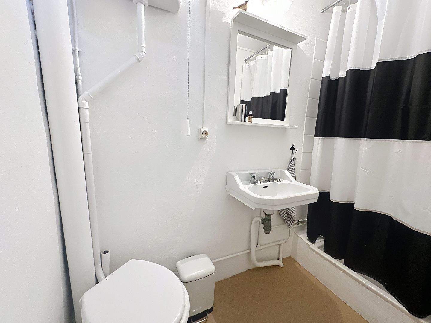 Maison à vendre  - 2 pièce(s) - 40m2 - Tourtour (83690)