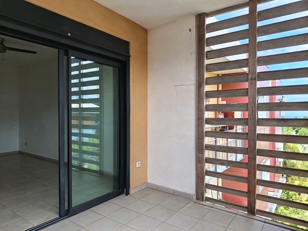 Appartement à vendre  - 2 pièce(s) - 51.05m2 - Sainte-marie (97438)