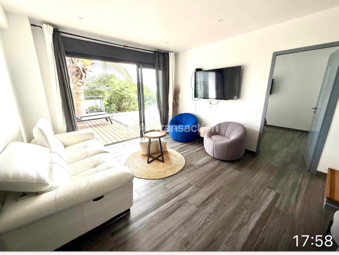Maison à louer  - 4 pièce(s) - 130m2 - Petite-île (97429)