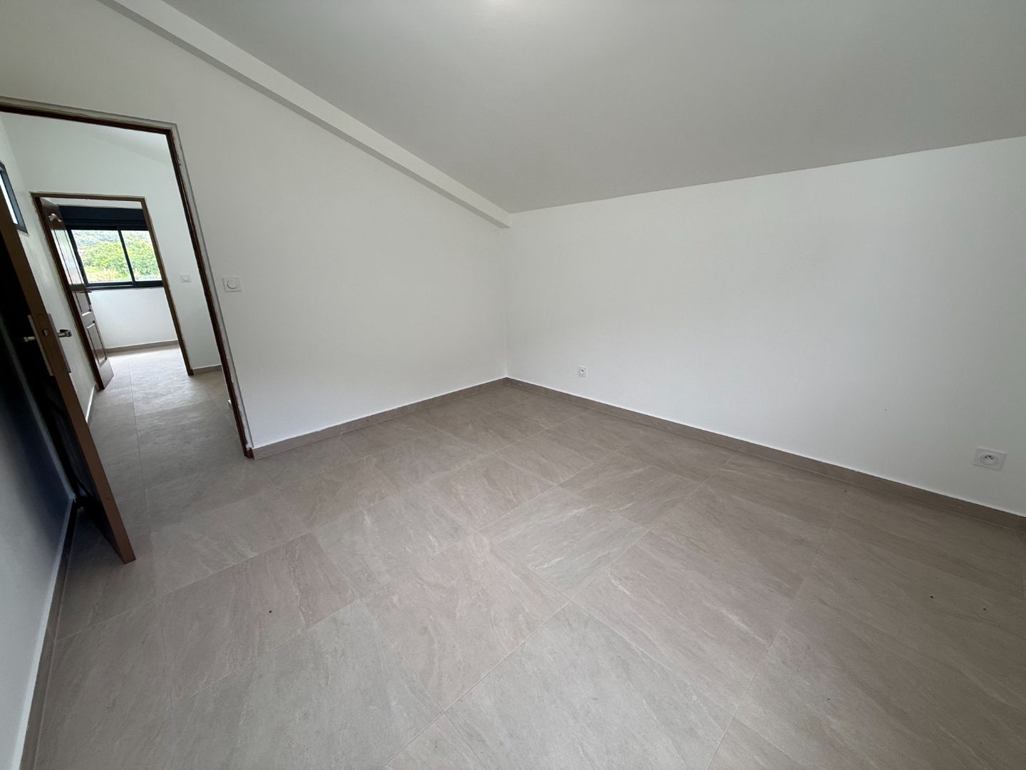 Maison à louer  - 4 pièce(s) - 88m2 - Saint-joseph (97480)