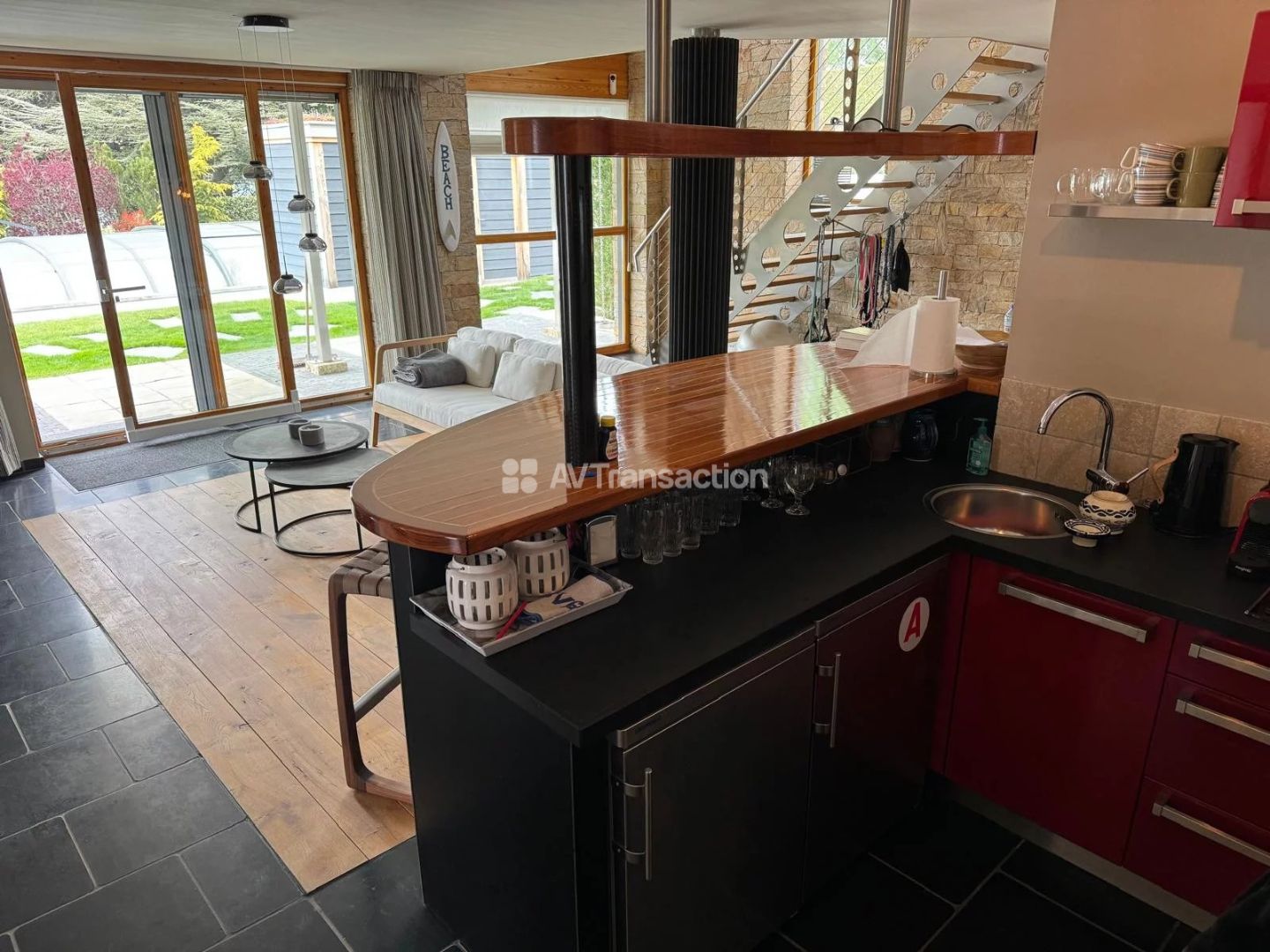 Magnifique Villa de 250m2 au bord du Lac de Serre-Ponçon