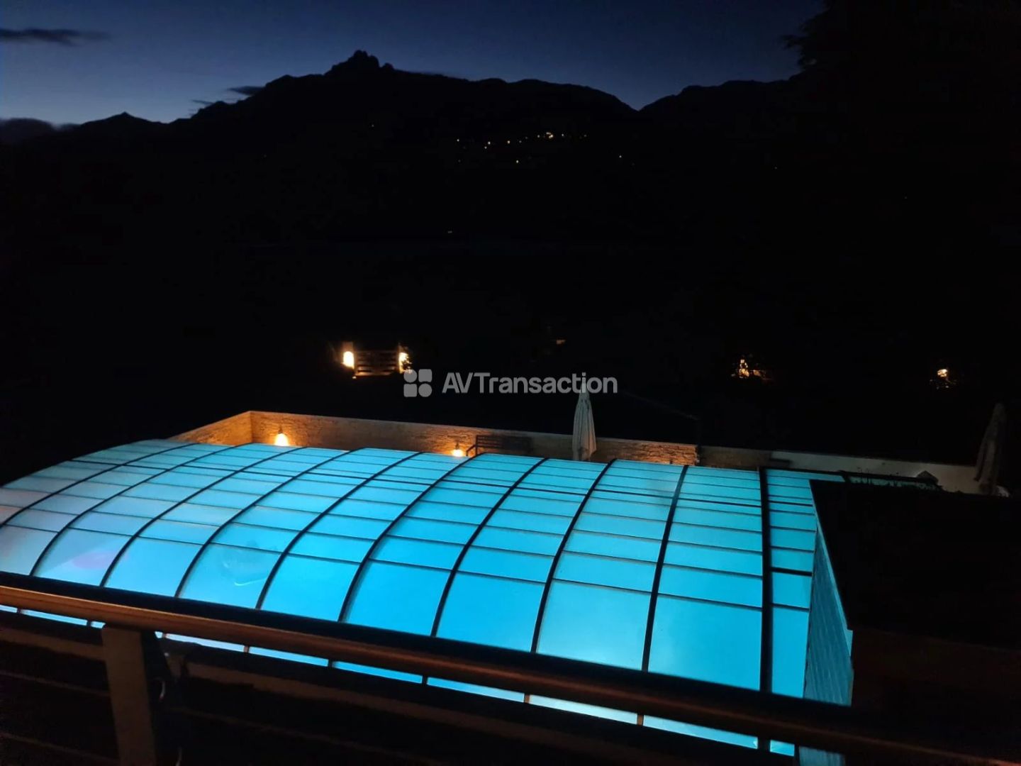 Magnifique Villa de 250m2 au bord du Lac de Serre-Ponçon