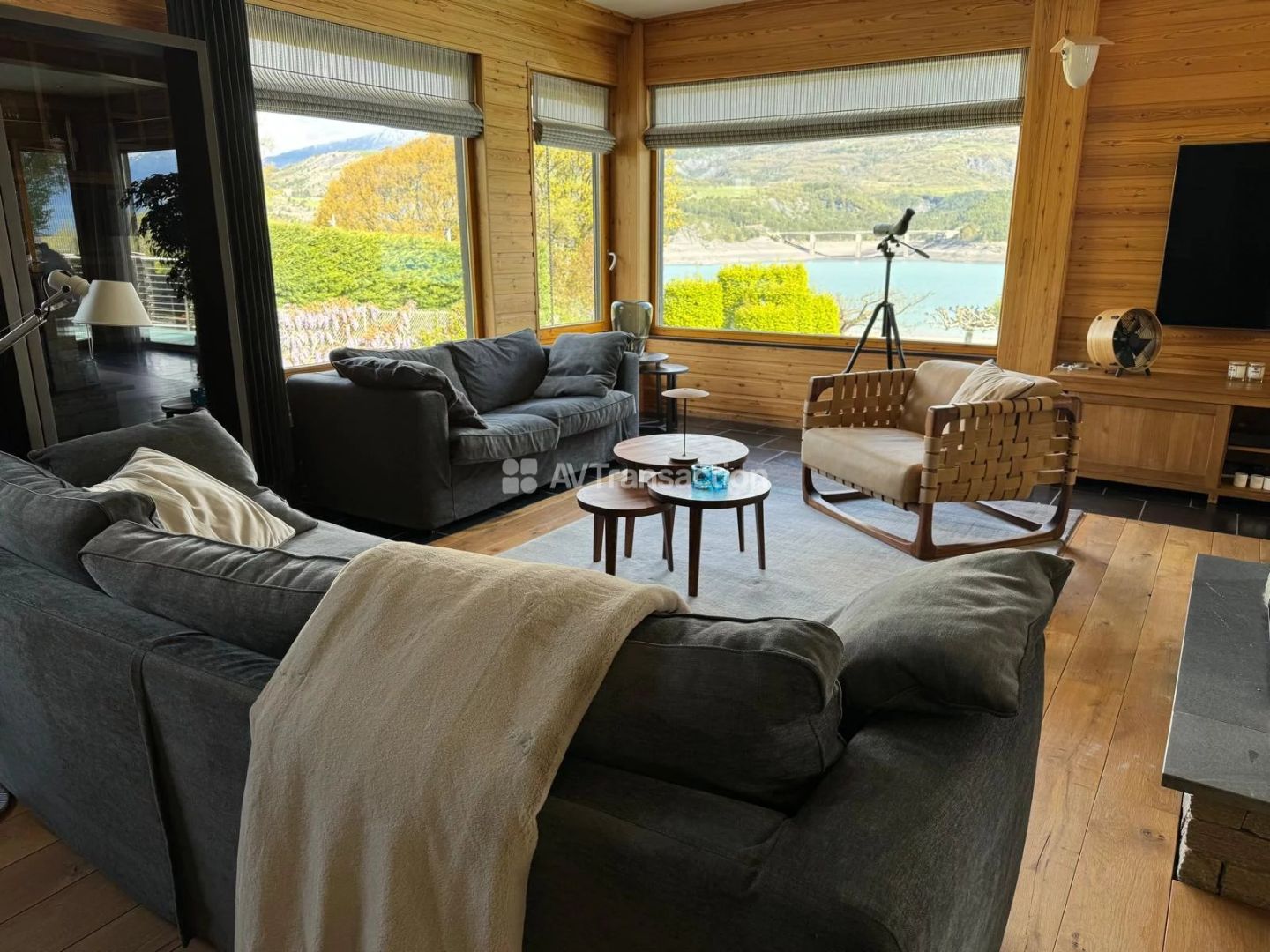 Maison à vendre  - 6 pièce(s) - 240m2 - Savines-le-lac (05160)