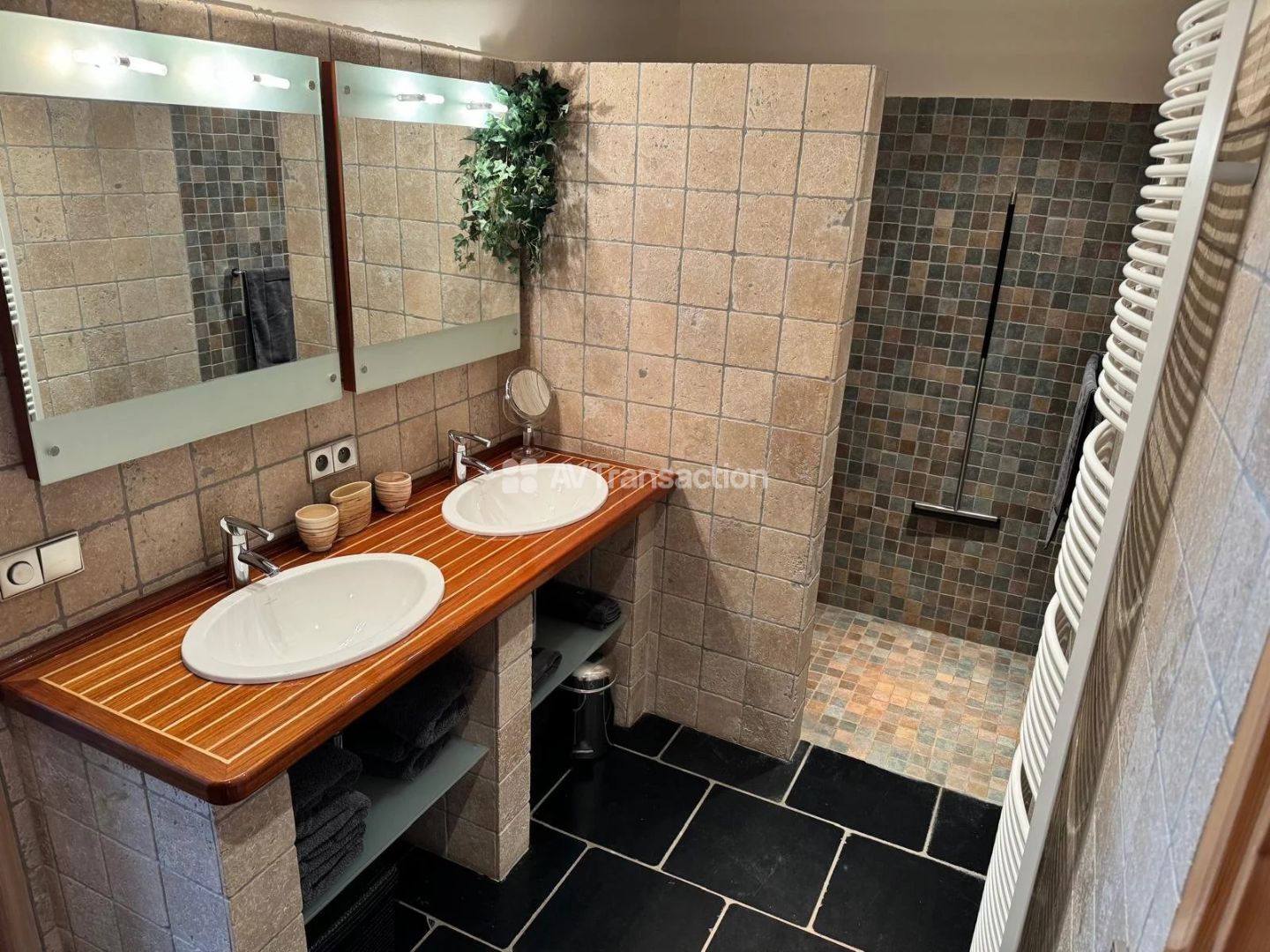 Maison à vendre  - 6 pièce(s) - 240m2 - Savines-le-lac (05160)