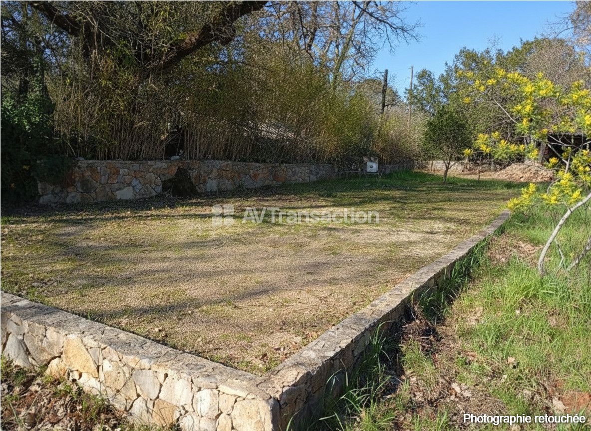 Maison à vendre  - 10 pièce(s) - 5500m2 - Les Arcs (83460)