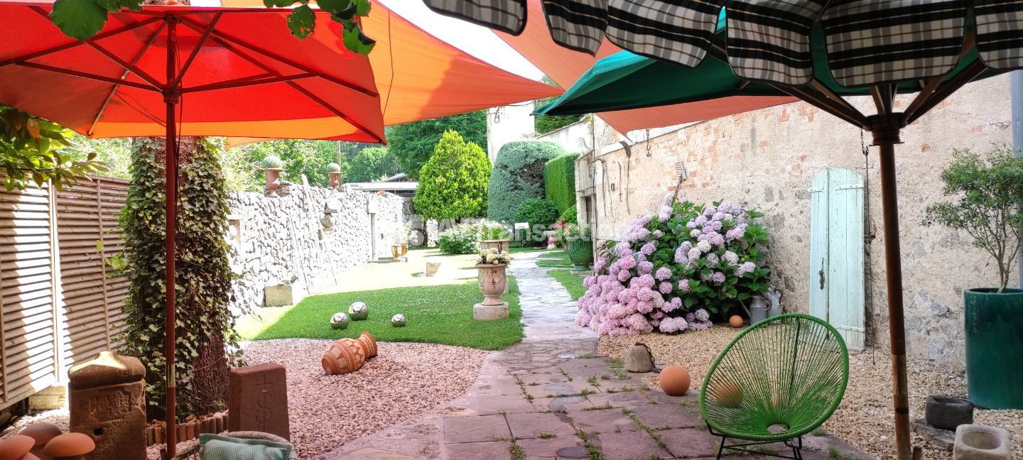 Maison de caractère à vendre  - 9 pièce(s) - 210m2 - Lasalle (30460)