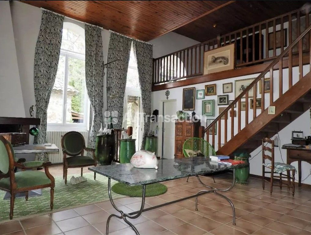 Maison de caractère à vendre  - 9 pièce(s) - 210m2 - Lasalle (30460)