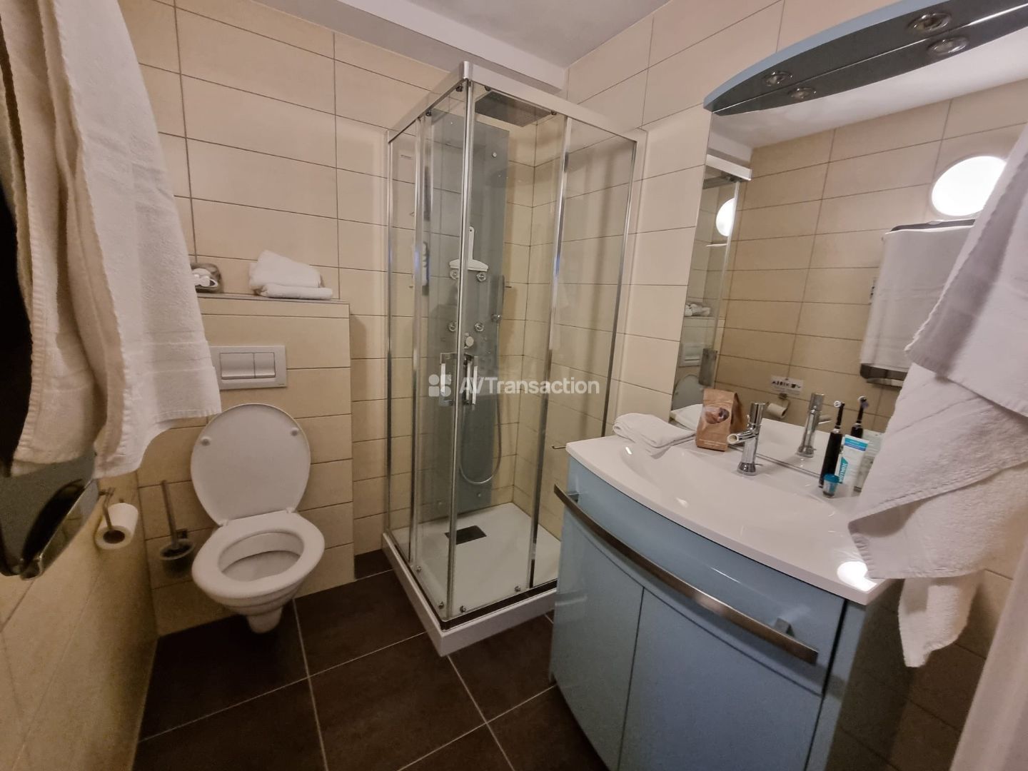 Drôme: appartement T2 avec piscine et tennis