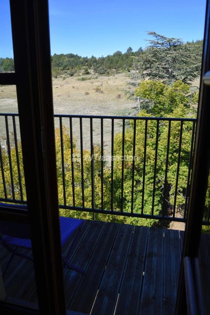 Appartement à vendre  - 2 pièce(s) - 41m2 - Ferrassières (26570)