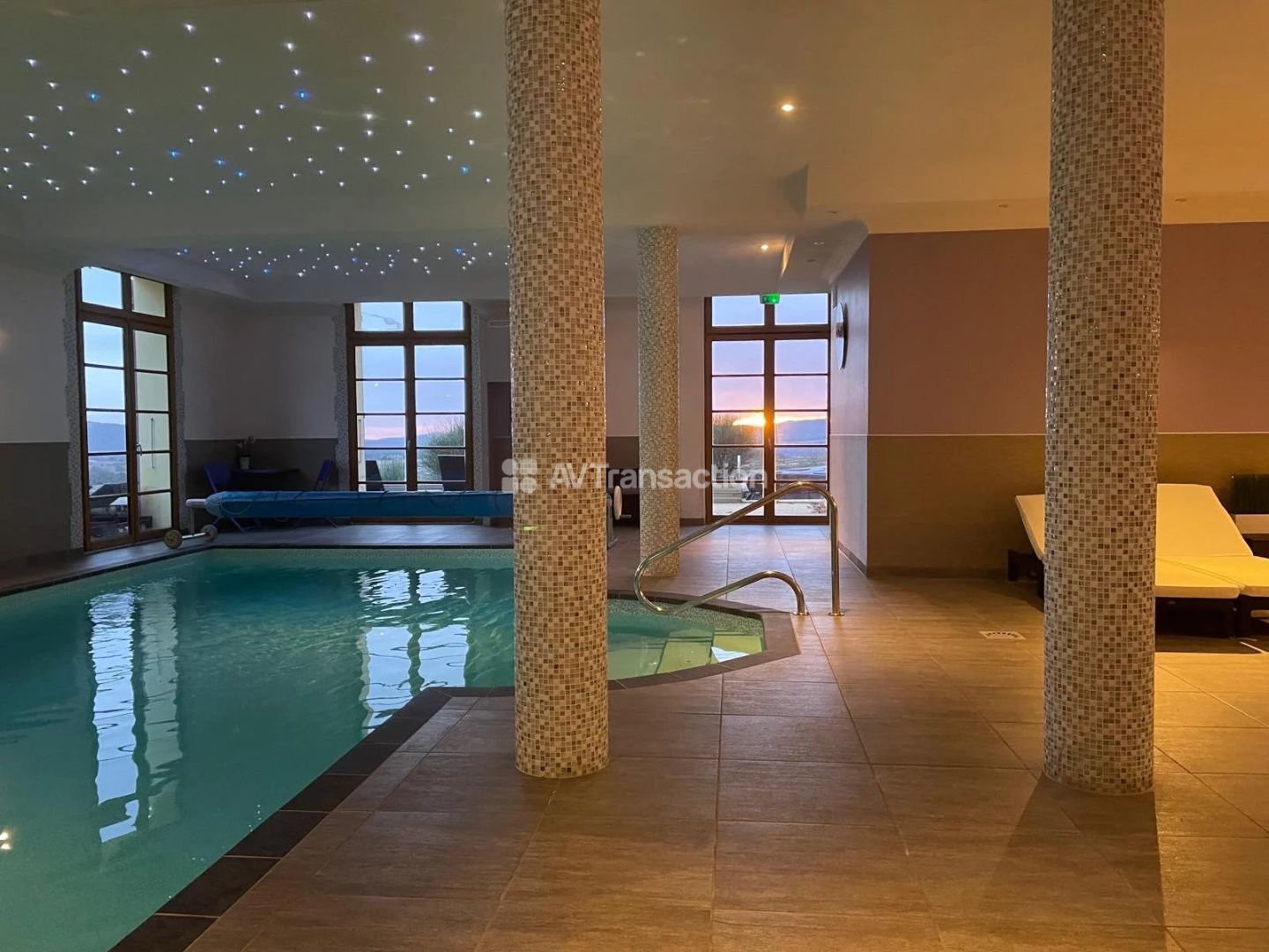 Drôme: appartement T2 avec piscine et tennis