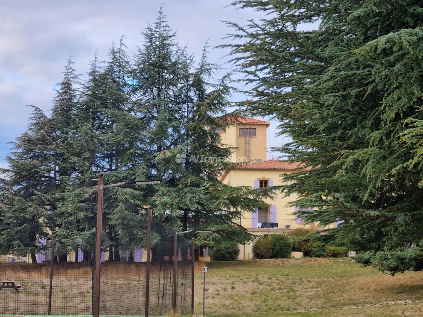 Drôme: appartement T2 avec piscine et tennis