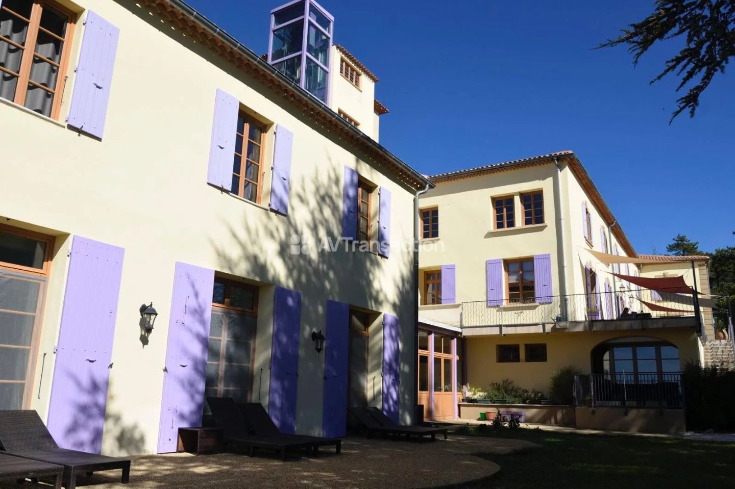 Drôme: appartement T2 avec piscine et tennis