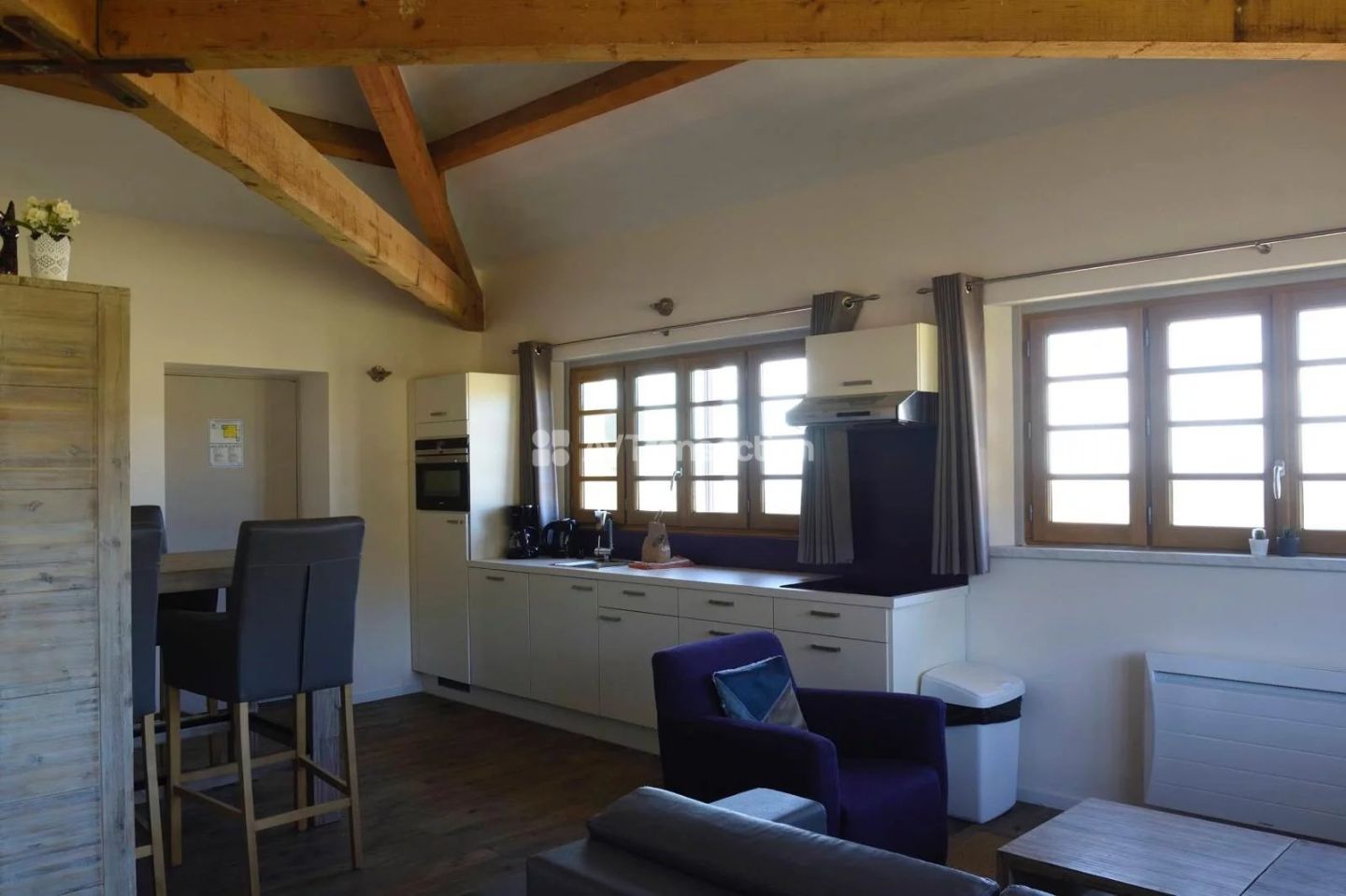Drôme: appartement T2 avec piscine et tennis