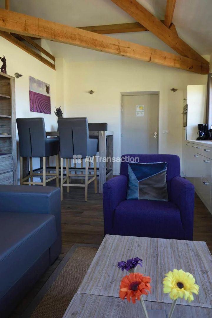 Drôme: appartement T2 avec piscine et tennis