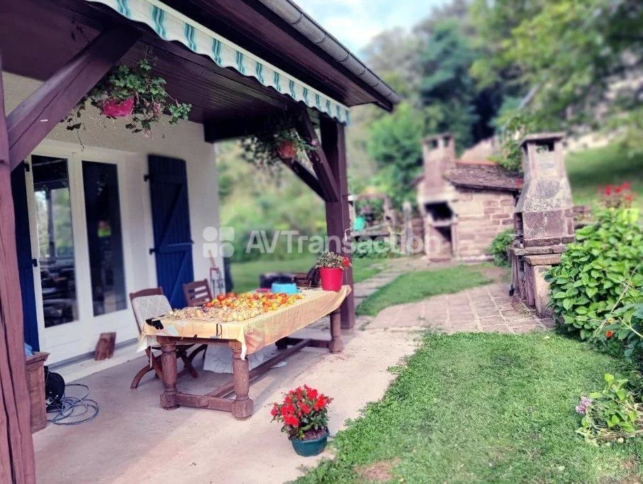 Maison à vendre  - 15 pièce(s) - 158m2 - Fougerolles-saint-valbert (70220)