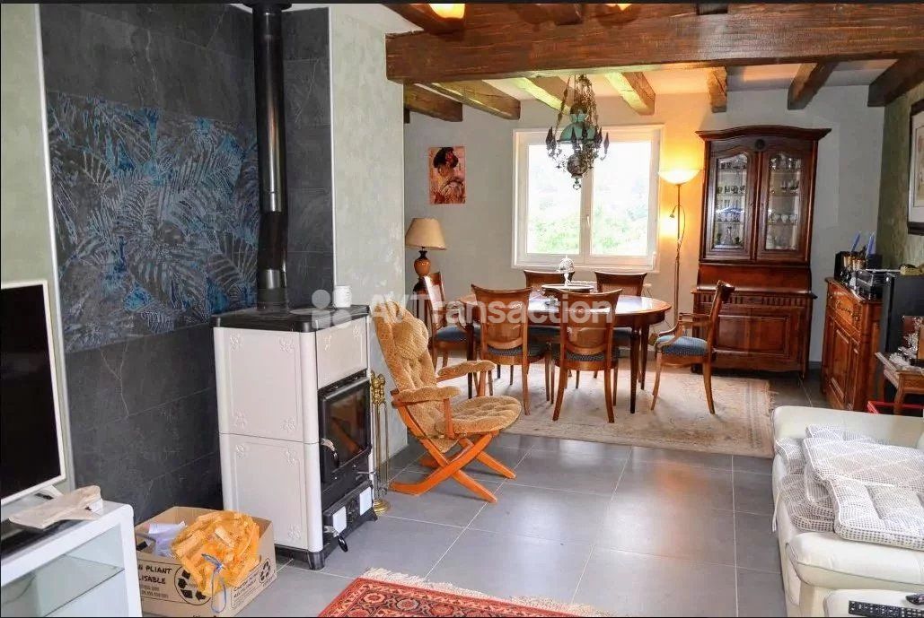 Maison à vendre  - 15 pièce(s) - 158m2 - Fougerolles-saint-valbert (70220)