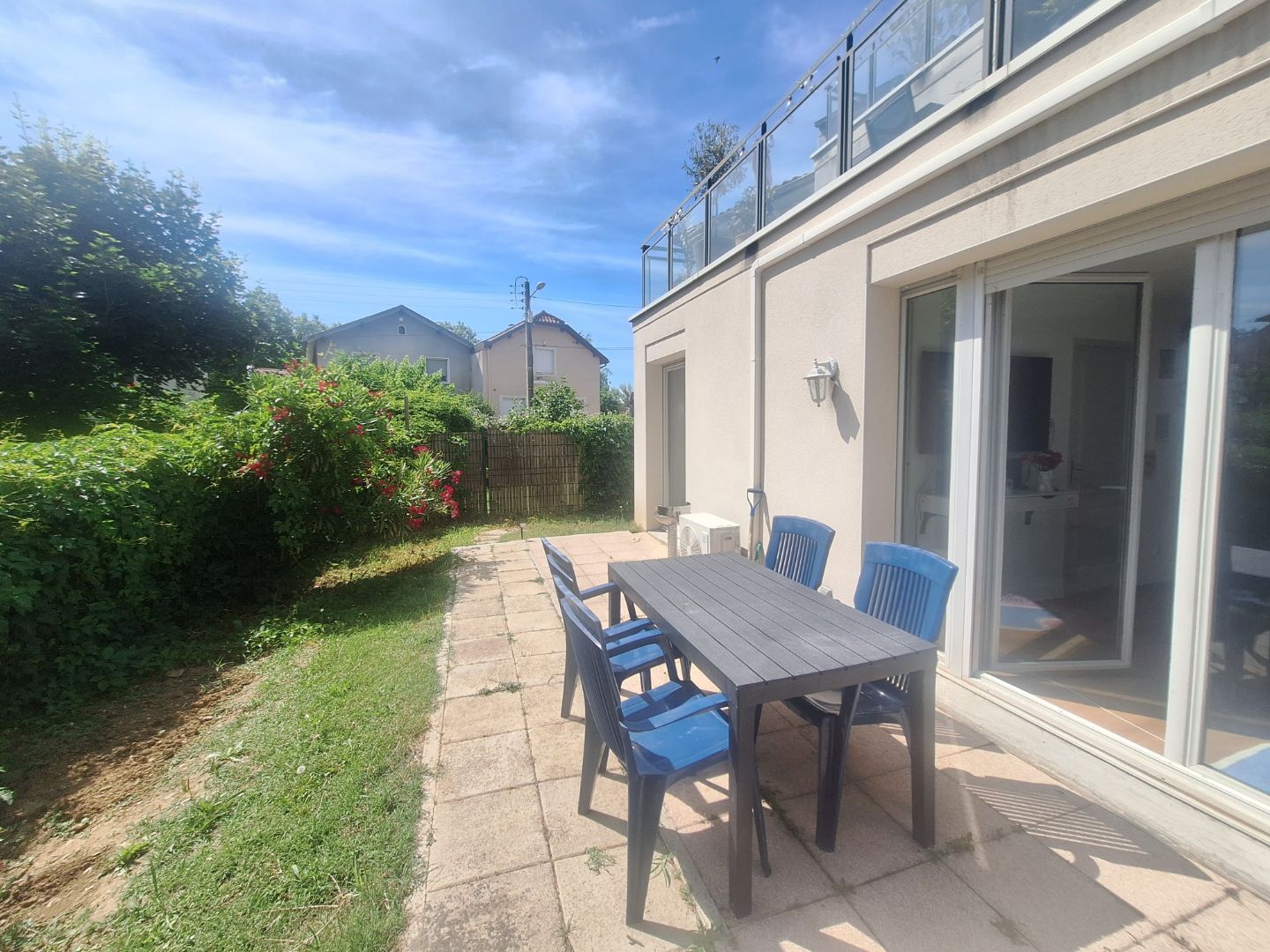 T3 54m² - Jardin privatif 66 m²–Garage inclus -PROCHE MONTCHAT