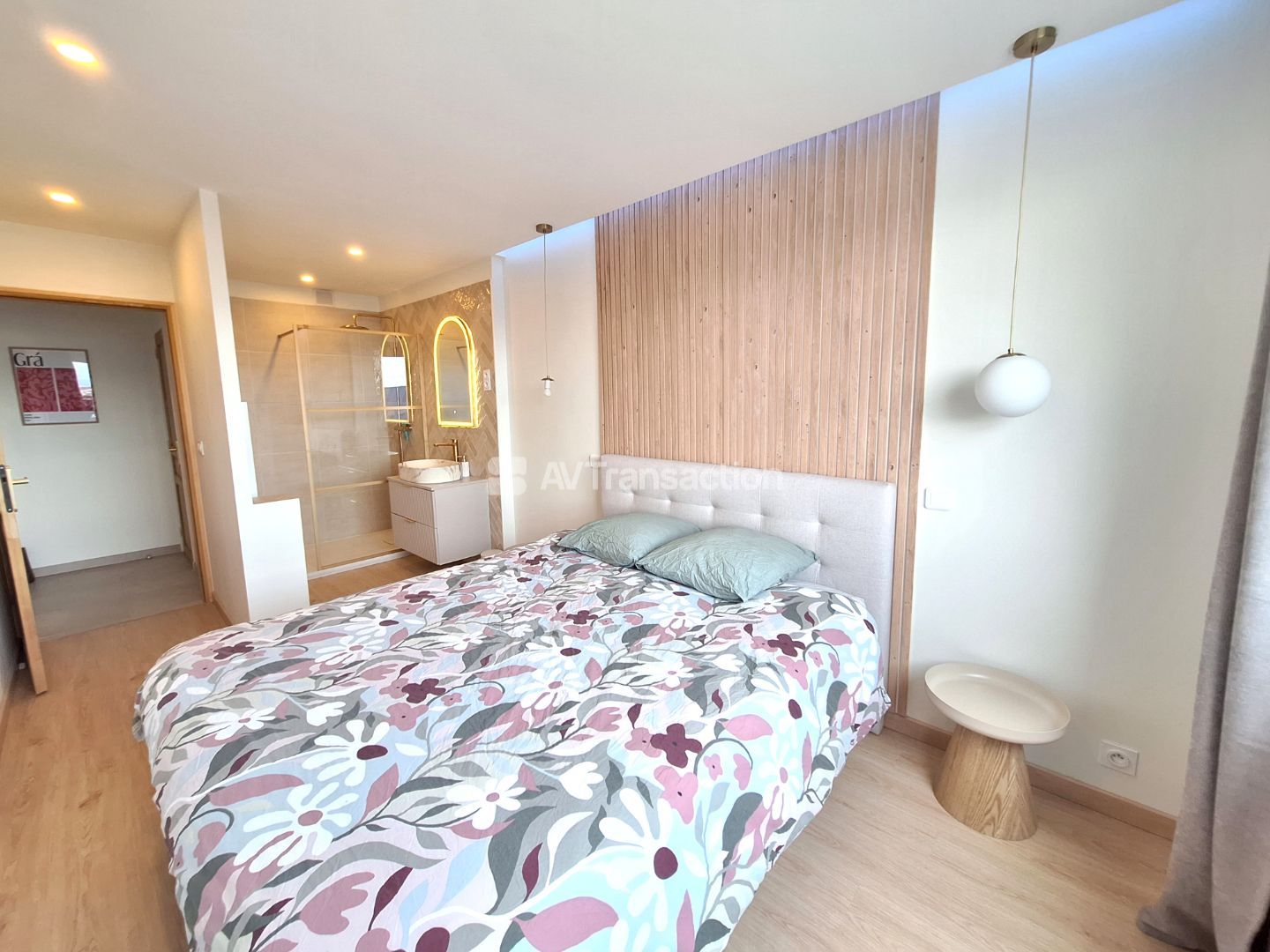 SOMPTUEUX T2 55m²–RENOVE- Balcon- Cave- Garage– Gratte-Ciel