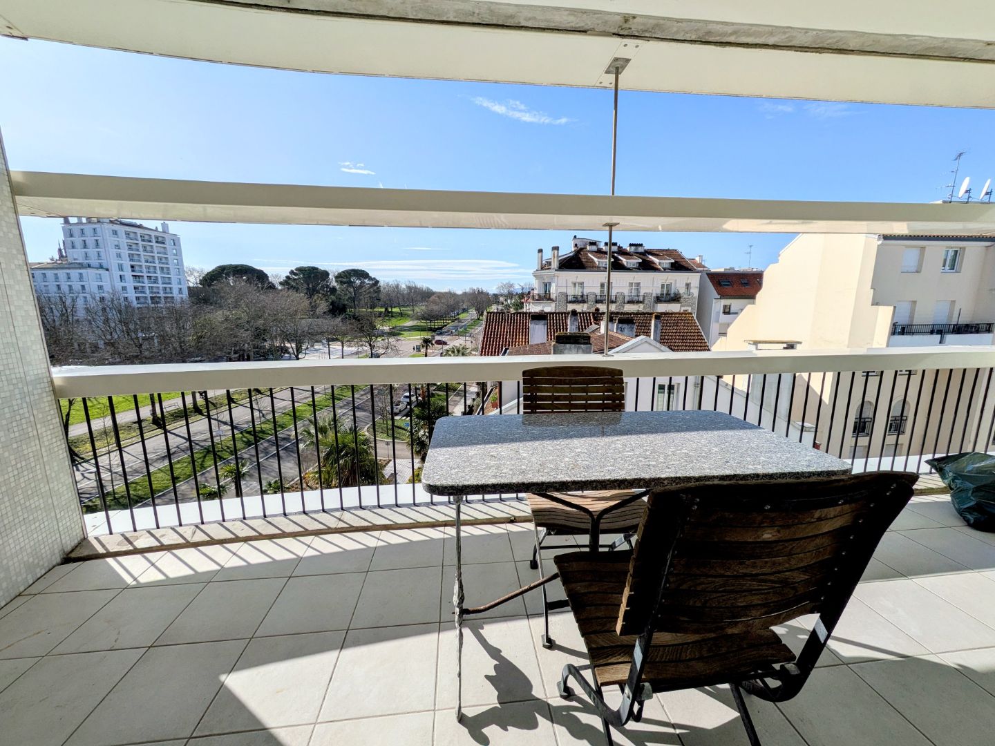 Appartement terrasse à vendre  - 2006 pièce(s) - 97.04m2 - Bayonne (64100)