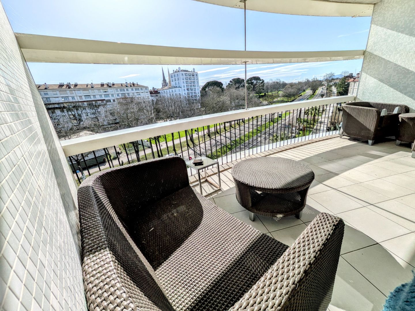 Appartement terrasse à vendre  - 2006 pièce(s) - 97.04m2 - Bayonne (64100)