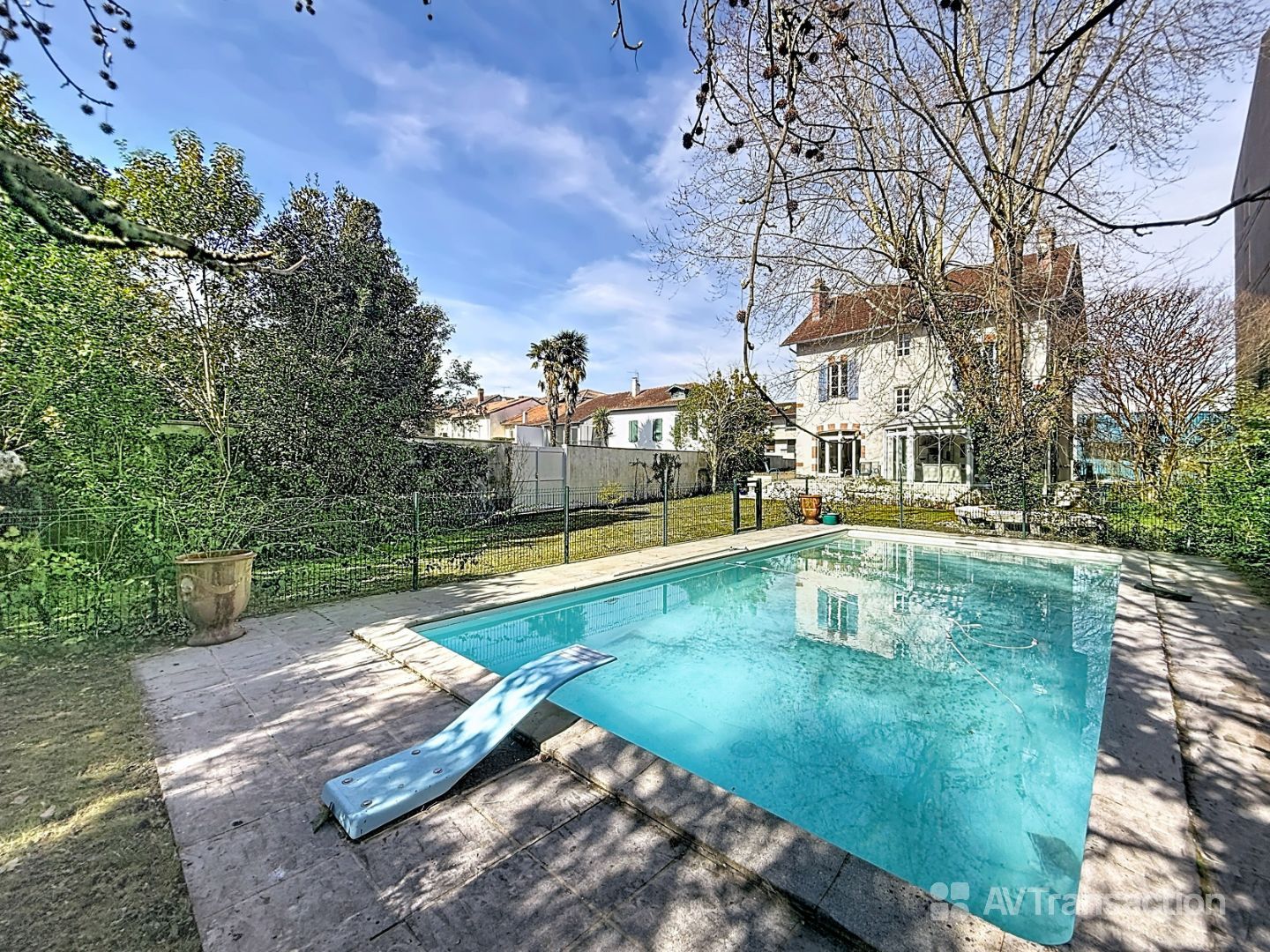 Maison de maître à vendre  - 7 pièce(s) - 202m2 - Dax (40100)