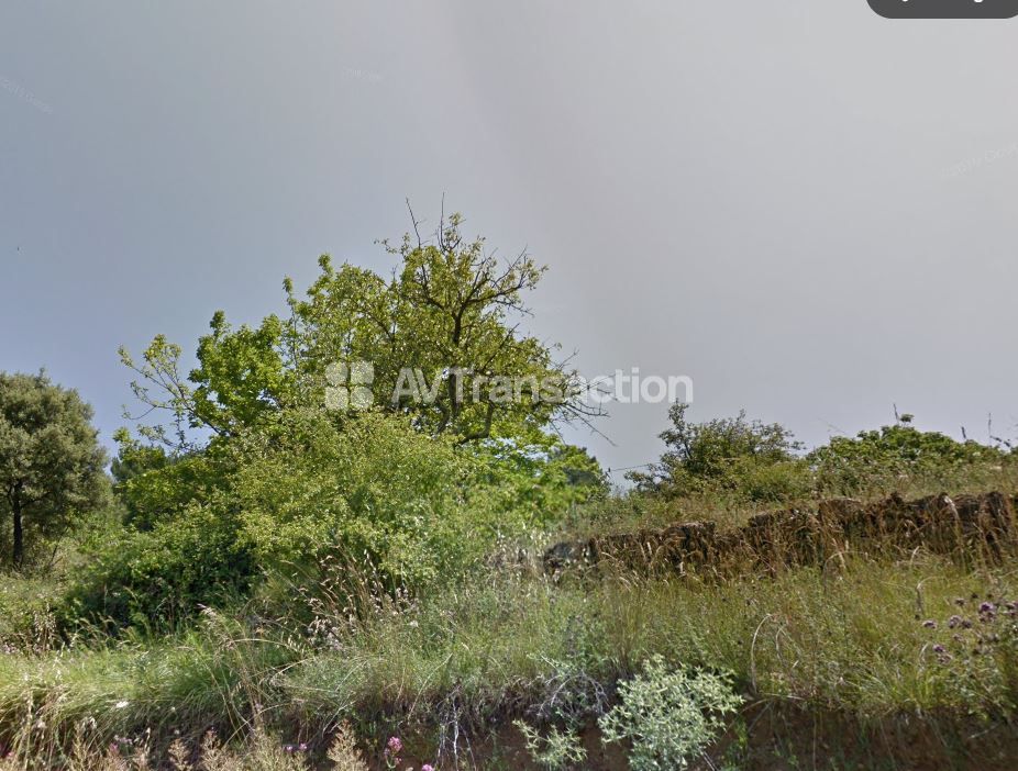 Terrain non constructible 1200 m²