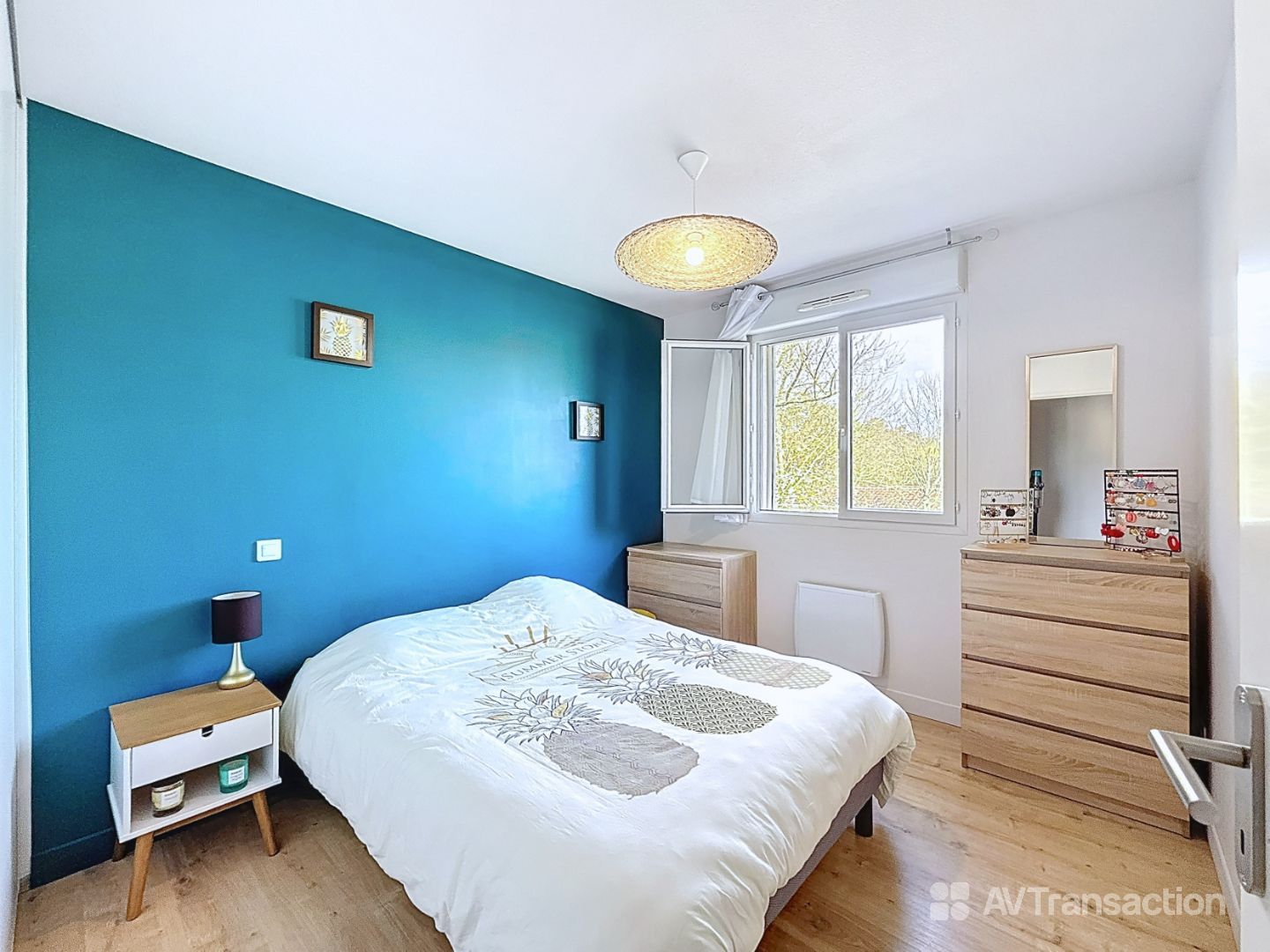 Magnifique appartement T3 rénové avec balcon et parking 