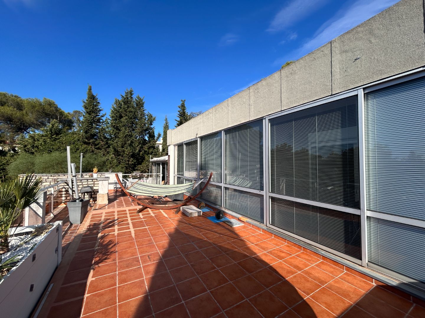 Maison mitoyenne à vendre  - 4 pièce(s) - 137m2 - Nîmes (30000)