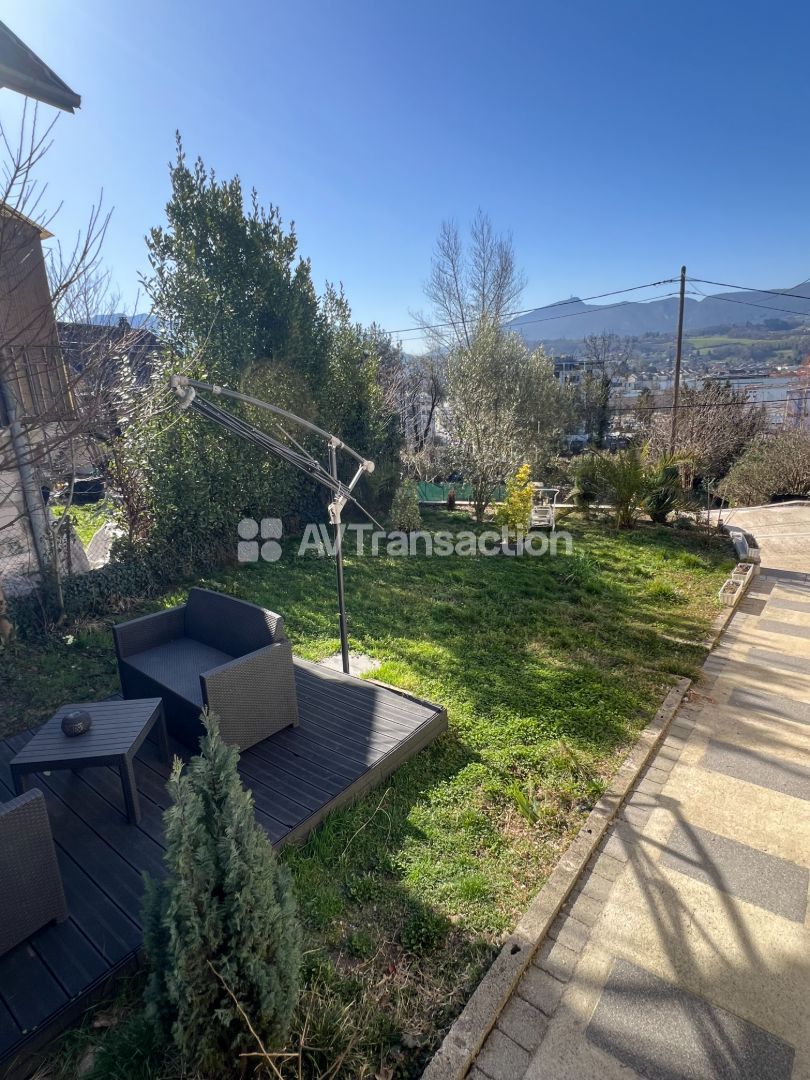 Maison individuelle à vendre  - 10 pièce(s) - 190m2 - Chambéry (73000)