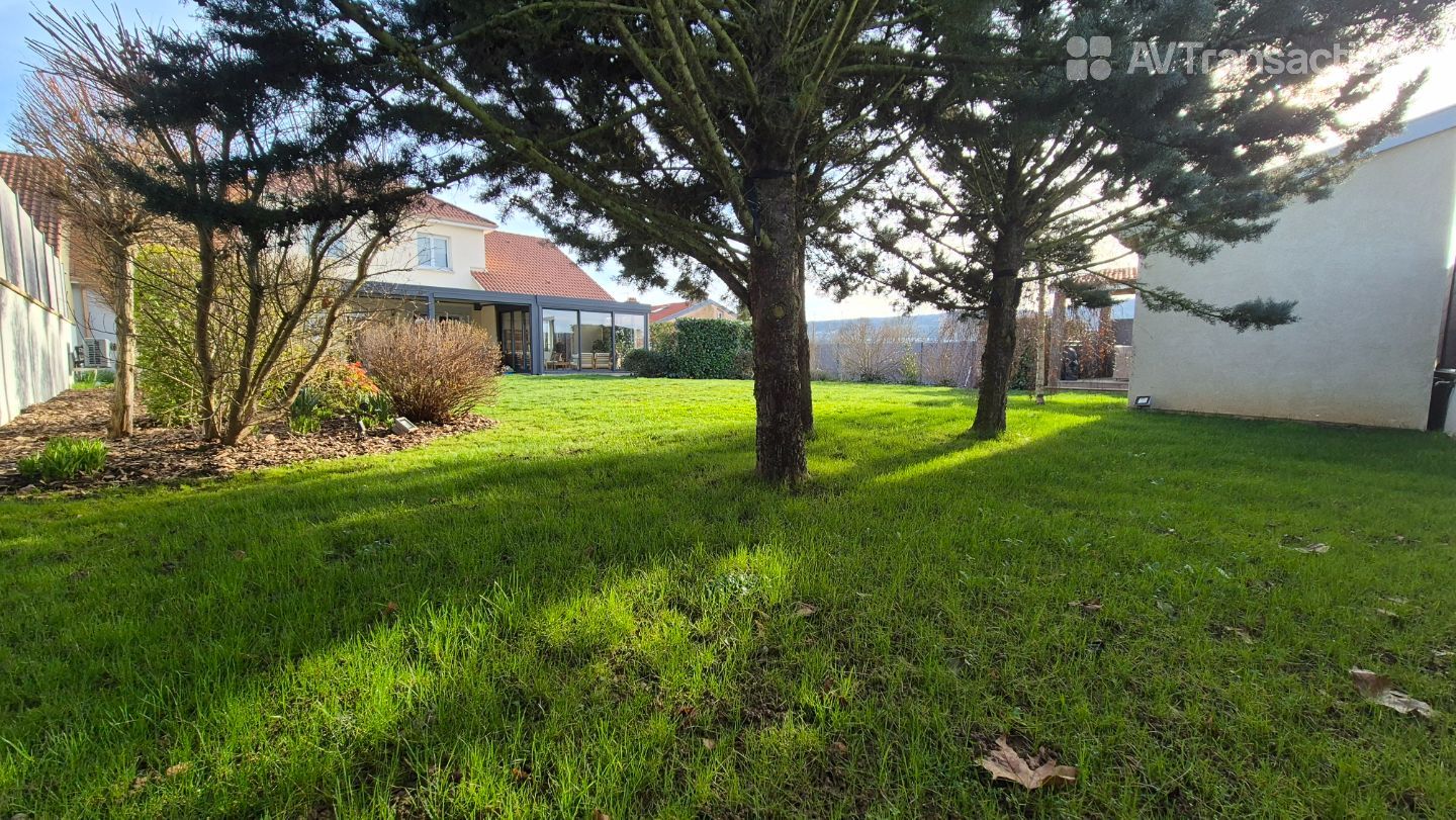 Maison à vendre  - 6 pièce(s) - 212m2 - Bouxières-aux-dames (54136)