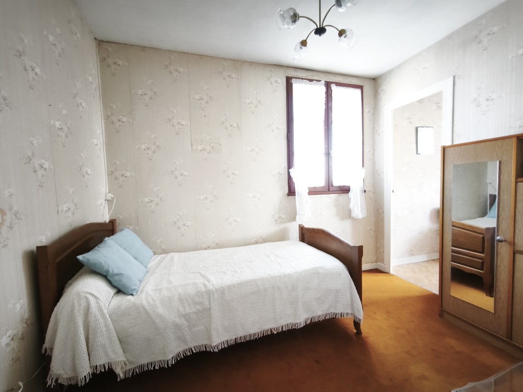 Maison à vendre  - 4 pièce(s) - 102m2 - Pons (17800)