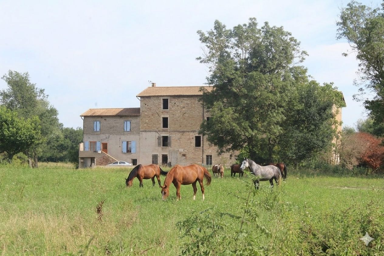 Immeuble  540 m2  sur 8,5 ha pour Logements