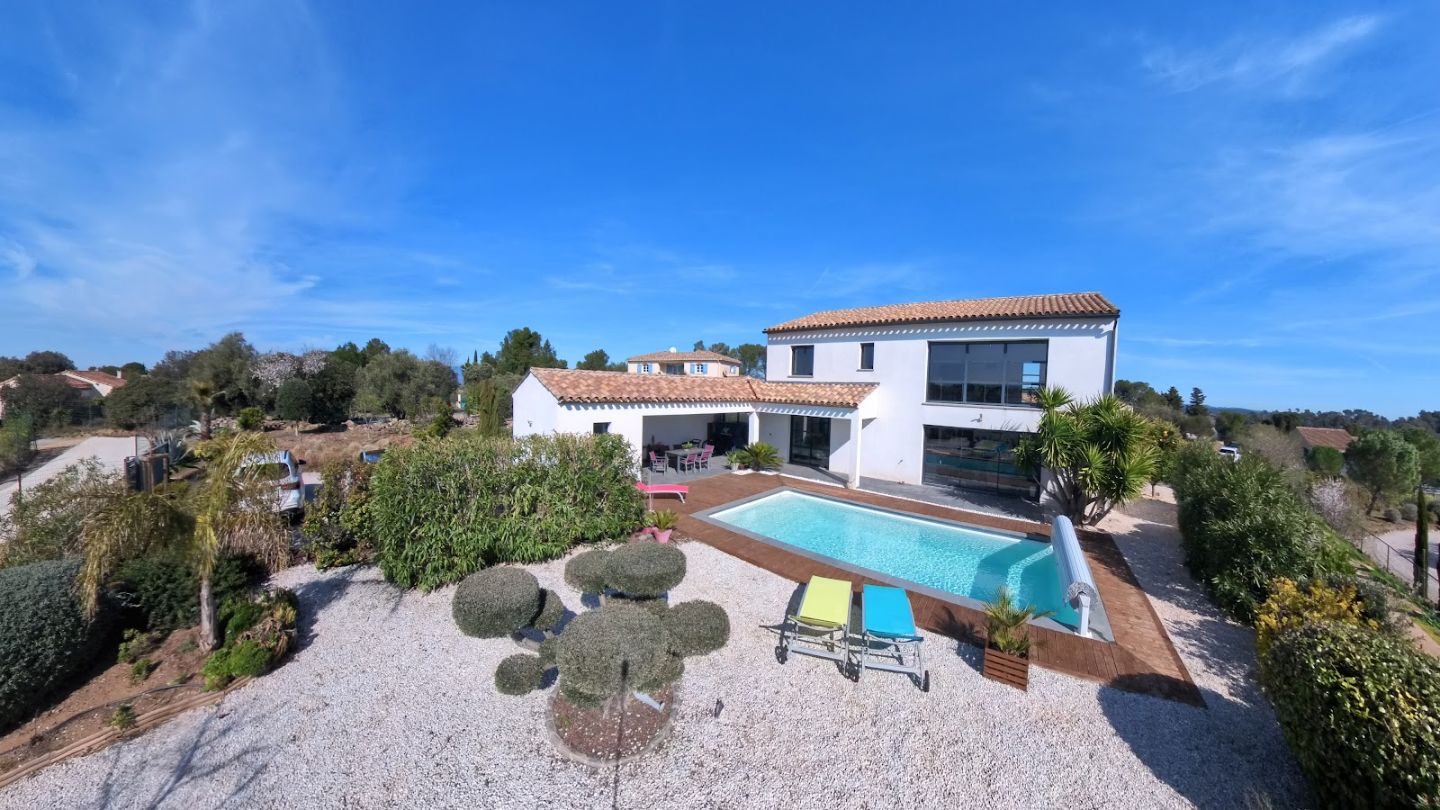 Villa de luxe moderne (175 m²) vue magnifique, piscine à Escales