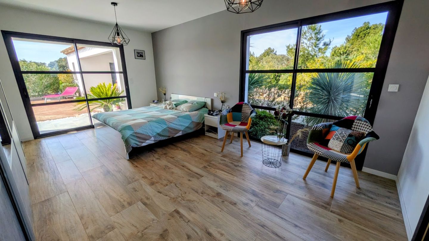 Villa d'architecte à vendre  - 5 pièce(s) - 175m2 - Escales (11200)