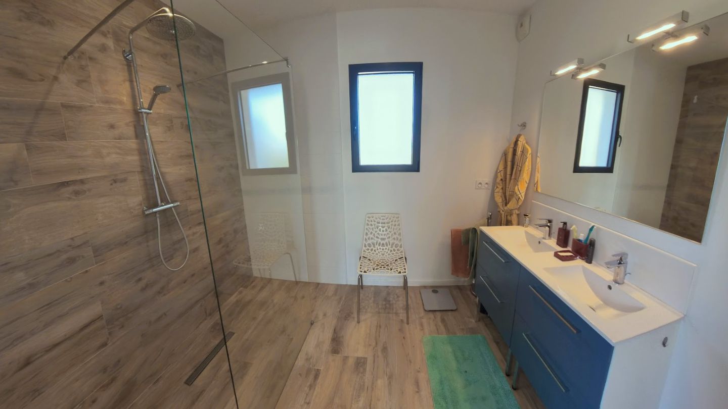 Villa d'architecte à vendre  - 5 pièce(s) - 175m2 - Escales (11200)