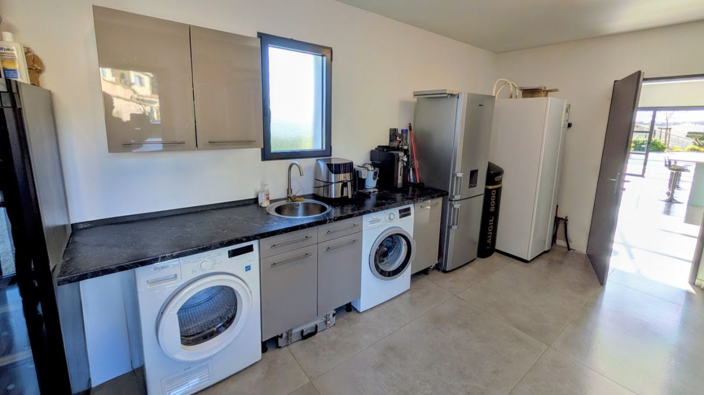 Villa d'architecte à vendre  - 5 pièce(s) - 175m2 - Escales (11200)