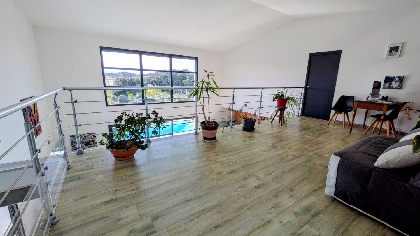 Villa d'architecte à vendre  - 5 pièce(s) - 175m2 - Escales (11200)