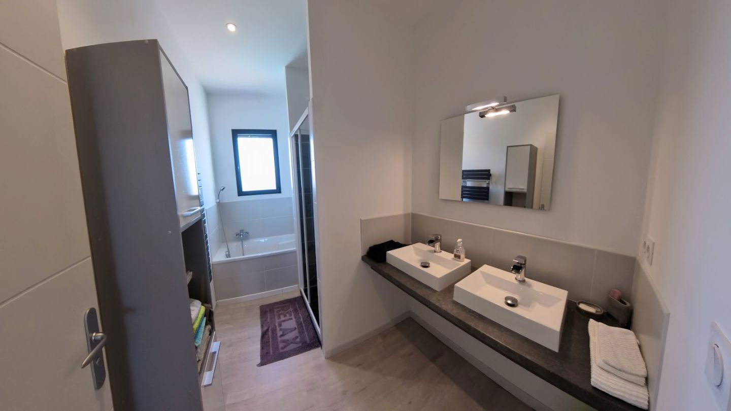 Villa d'architecte à vendre  - 5 pièce(s) - 175m2 - Escales (11200)